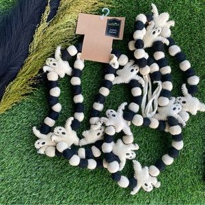 Pair of Ghost Garland Halloween